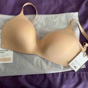 NWT Knix Wireless WingWoman Contour Bra - Warm Sand